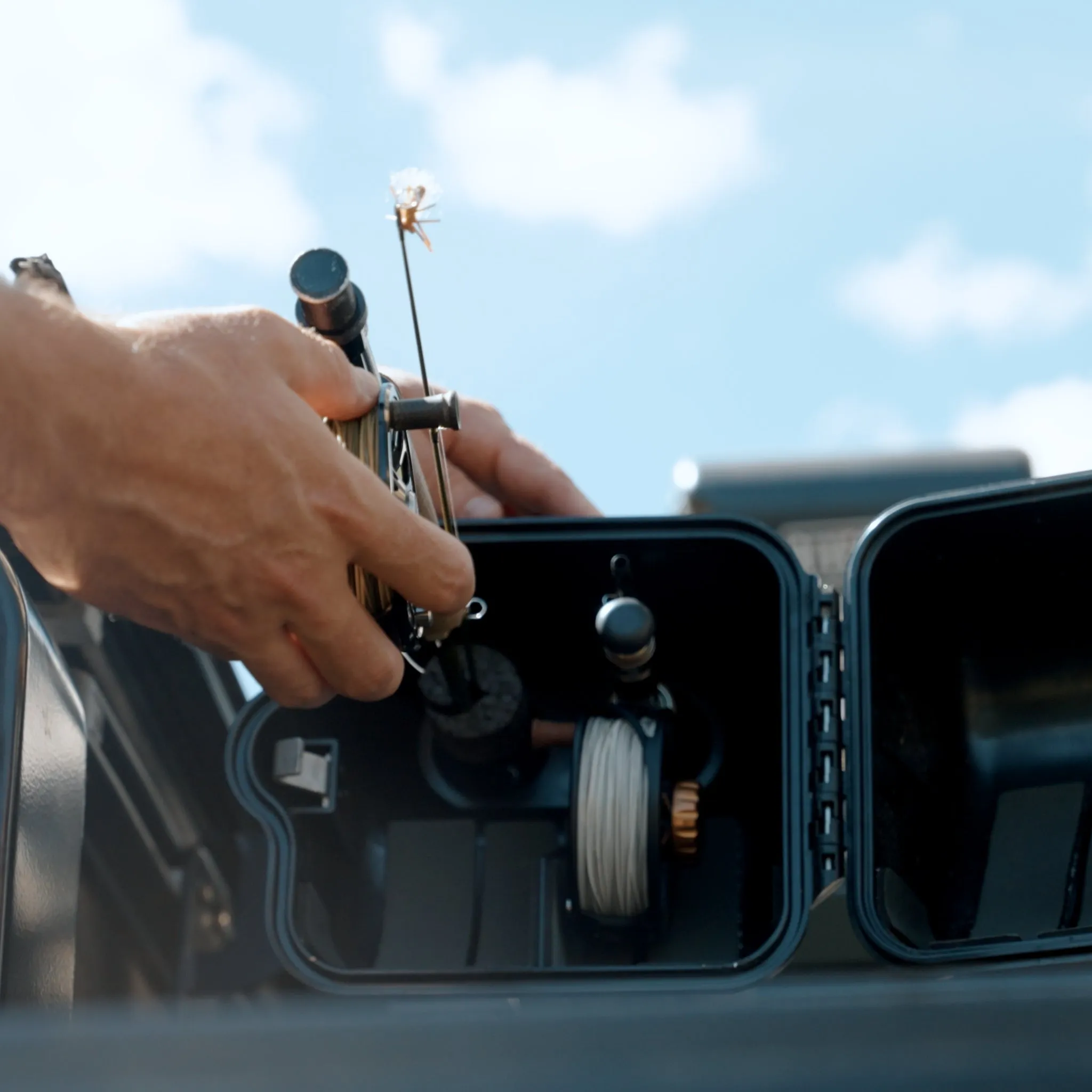 RIVERSMITH ShortCut River Quiver   Truck Bed Mount